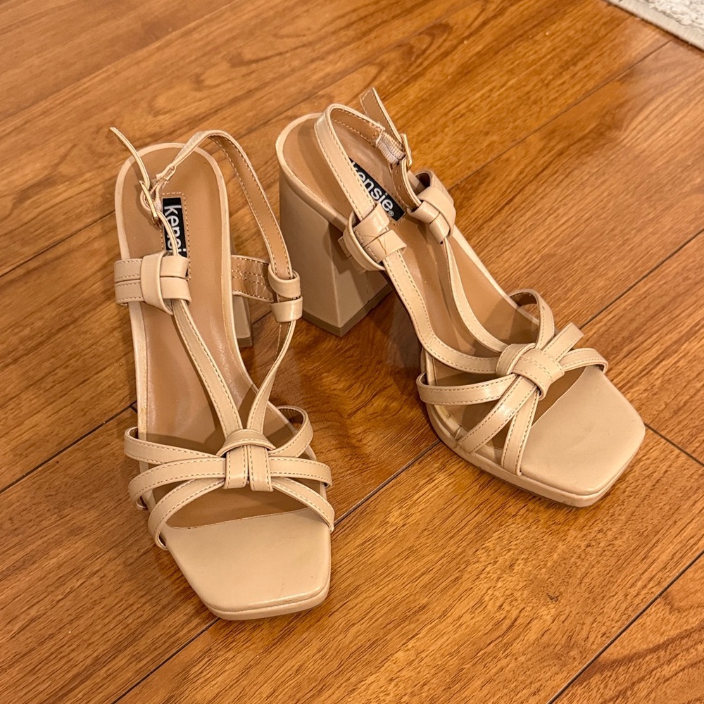 Kensie Nude Knot-Strap Block Heel Sandals